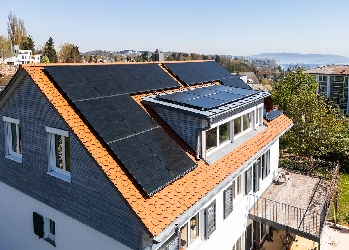 Einfamilenhaus_Solaranlage_Dachflaeche